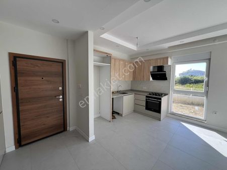 Ilıca'da Kiralık Sıfır 2+1 Daire