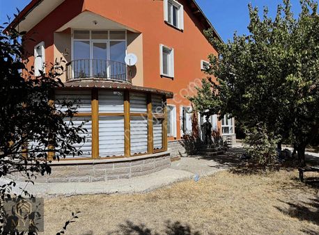 Gölbaşı Doğa Sitesinde Kiralık 4+2 Geniş Bahçeli Villa