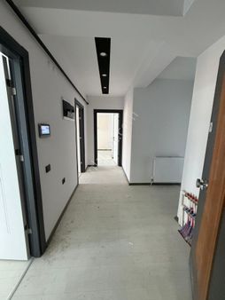 Bahabey Cd Müjganşah Düğün Salonu Civarı 8 Katlı Binanın 1.ve 4. Katlarda Satlık 3+1 Sıfır Daireler