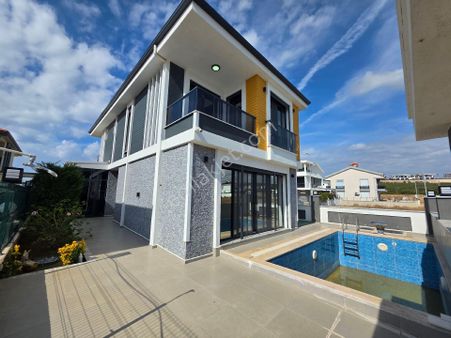 🏡 Didim Efeler Mahallesi’nde Satılık Havuzlu Tam Müstakil Villa 🏡