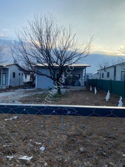 Havaalını Karşısında İçinde 60m2, 2+1 Ev Bulunan 500m2 Hobi Bahçesi