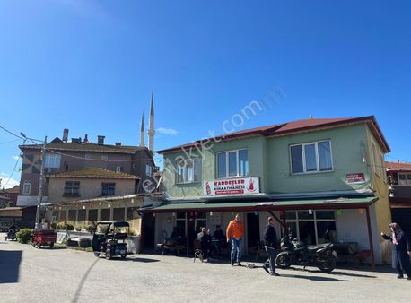 Karacaköy'de Satılık Dükkan,üstünde Ve Arkasında 2 Daire