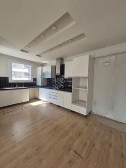 T.özal Blv. Yürüme Mesafesinde 4+1+çb+go Doğalgazlı Daire