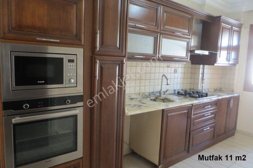 Ae Emlakci Mimar Kiralıyor – İzmit Plajyolu’nda 5+2 Çatı Dubleks Daire