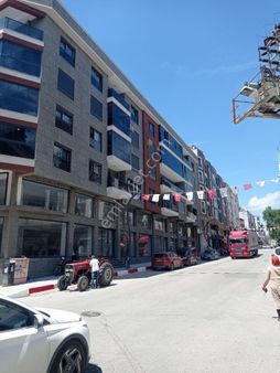 Ayrancılar Da Barışmanço Cadde Üzerinde Ön Cephe 1+1 Ofis Olarakta Kullanılabilinir