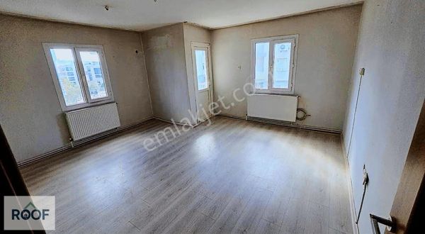 Kiracısız Bayraklı Manavkuyu Armağan Sitesi Satılık 3+1 Daire
