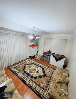 Yoldaş İnş Satılık 3+1 140 M2 2.kat Önü Açık 13 Yaşında Daire
