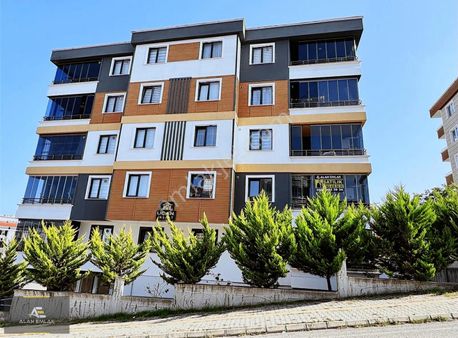 Alan Emlak; Deniz Manz. Ara Kat, Mutfak Ayrı, Cambalkon Takılı