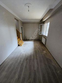 Satılık 4+1 140 M2 Sıfır Yüksek Giriş Ters Dubleks