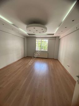 Kaçmaz Fiyata Acil Satılık İskanlı Bina Kelepir 2+1 Daire Yüksek Giriş Daire