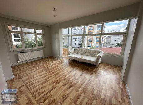 2+1 E-5 Metroya Yakın Amerikan Mutfaklı Kiralık Daire