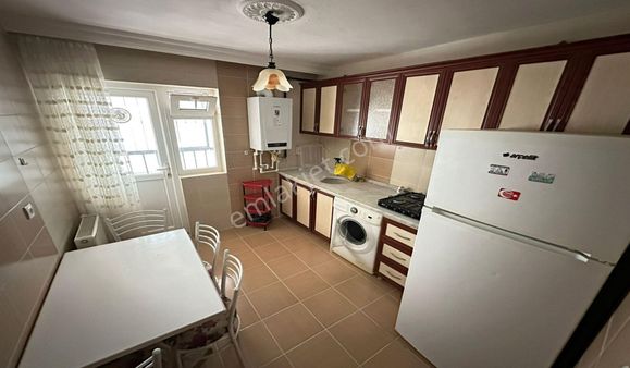 Yayla Porsuk Caddesi Yakını Yüksek Giriş Asansörlü Kilerli