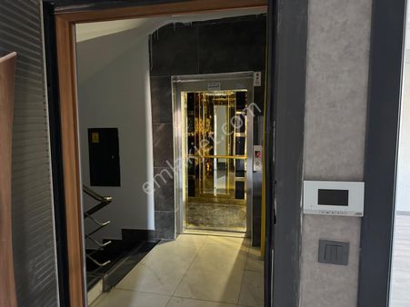 Yavuz Emlak Tan Satılık Daire 1kat Karaköprü Şenevler Mah 5 Oda Tekli