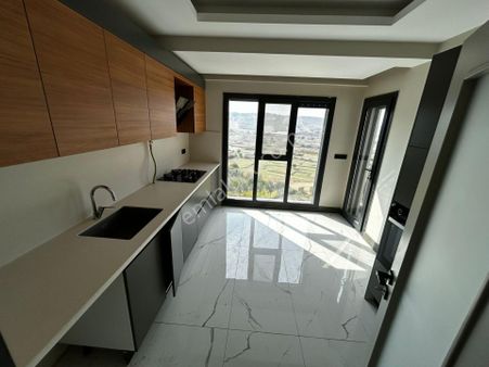 Turgutlu Kiralık Selvilitepe Mah Lidya Garden Sitesi 3+1 120m2 3. Kat Asansörlü Yerden Isıtma