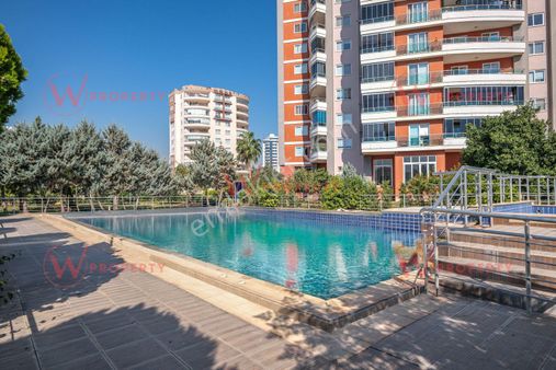 W Property 50.yıl Kuriş Tria'da 3+1 Satılık Daire