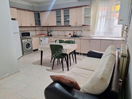 Hürriyet'te Kiralık 2+1 2.kat Daire