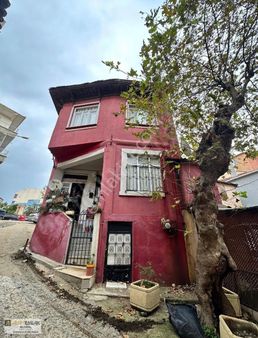 Altın Emlaktan Carsı Merkezde Tarih Kokulu Satılık Konak