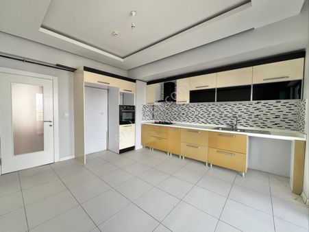 Beyoğlu'ndan Çift Bloklu Elit Sitede Ara Kat Güney Cephe 4+1 Daire