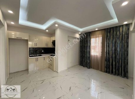 Hilal Gayrimenkulden Full Tadilatlı Çok Geniş Fırsat Daire *2+1*