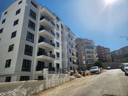 Güneş'ten Güzelyalıda Satılık 2+1 Arakat Daireler