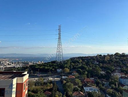 Kyc'den Mükemmel Manzaralı Ferah Aydınlık Kiralık 2+1 Daire