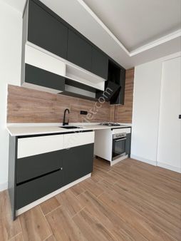 Havalimanına Yakın Katta Asansörlü Boş Kiralık 1+1 İskanlı Daire