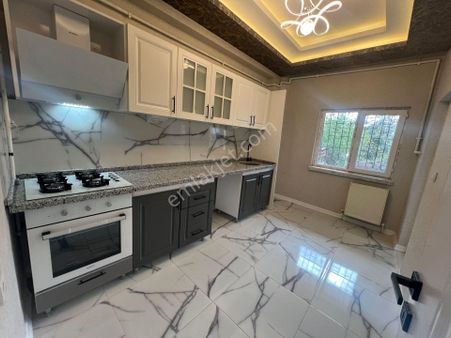 Vatan'dan Adnan Mendereste Kat Konumlu Full Yapılı 2+1 Acil Satılık