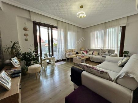 Marmaris Camiavlu'da Havuzlu Sitede 3+1 Bahçe Katı Satılık Daire