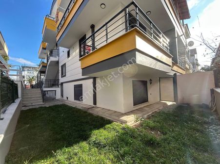 Uytun'dan Akçay'da Denize 50 Metre Bahçeli 3+1 Ters Dubleks