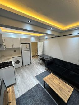 Görükle Merkezi Konum'da 2+1 Eşyalı Satılık Daire