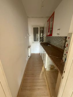 Binevler Reno Servisi Arkasında Satılık 2+1 Daire