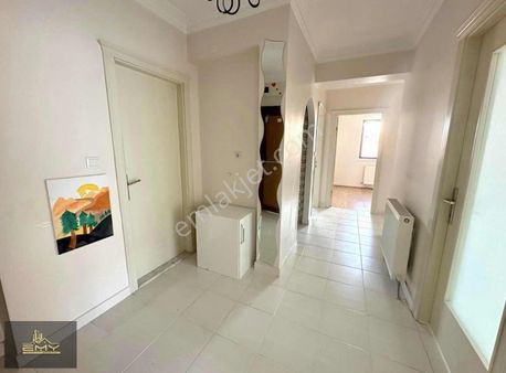 Engin Emlaktan Merkezi Konumlu Asansörlü Geniş Daire