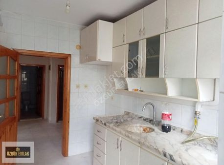 Özgür Emlak'tan Köşe Başı Doğalgazlı Satılık 3+1 Daire