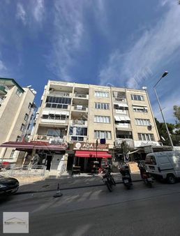 Kuşadası Türkmende Satılık Ana Cadde Üzeri 3+1 Daire
