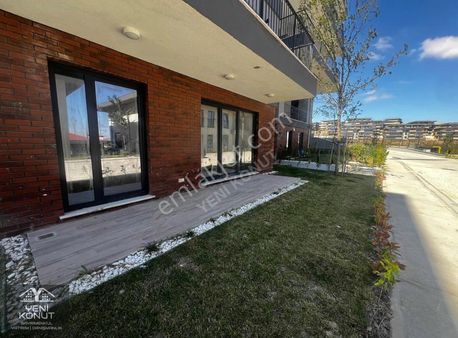 Bahçeşehir Vadi Evleri 1 Tüm Odalardan Bahçe Çıkışlı Satılık 3+1