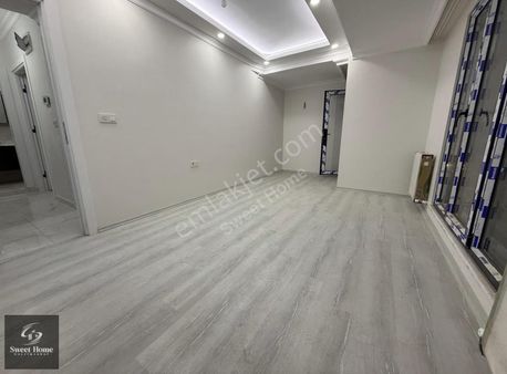 Bahçelievler Zafer Mahallesi'nde Yeni Binada 2+1 Kiralık Daire