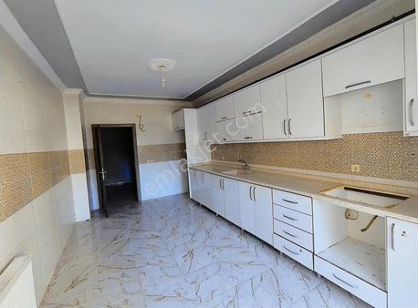 Öz Ay Emlaktan Kiralık Daire
