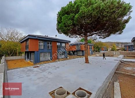 İstanbul Şilede Orman Manzaralı Müstakil Bahçeli 7 Satılık Villa