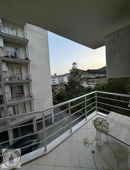 Yenikent Mahallesinde 1+1 Site İçerisinde Eşyalı Satılık Daire