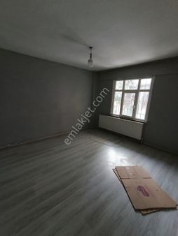 Bağcılar Fatih Mahallesi'nde 1+1 Kiralık Daire