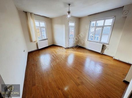 İkitelli M.akif'te 2+1 Kiralık 5.kat 90 M2 Daire