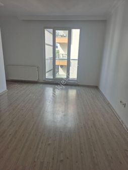 Samandıra Eyüp Sultan Mmahallsinde Kiralık Açık Mutfak 2+1 Daire