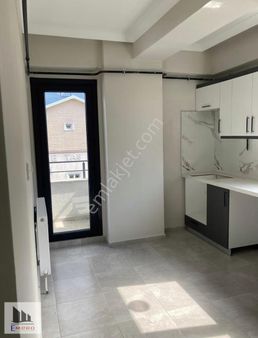 Gölcük Piyalepaşa Mah.3+1 Arakat Dairemiz Satılıktır