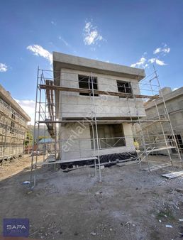 Safa Emlak'tan Hacılar Sakarçiftliği'nde Satılık Villa