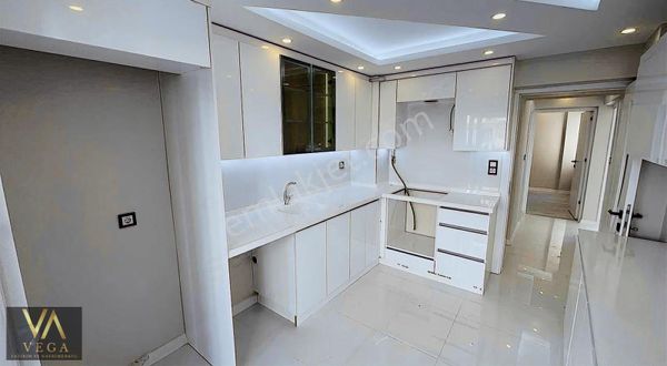 Vega'dan Karaköy'de Satılık 3+1 Full Lüks Arakat Daire