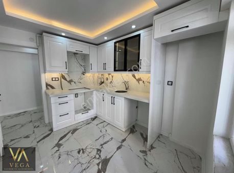 Karaköy'de Topçuasım Mah. 3+1 Geniş Arakat Satılık Daire