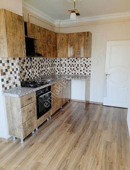 Çanakkale Esenler Barış Cad Üstü 2+1 Kiralık Ferah Daire