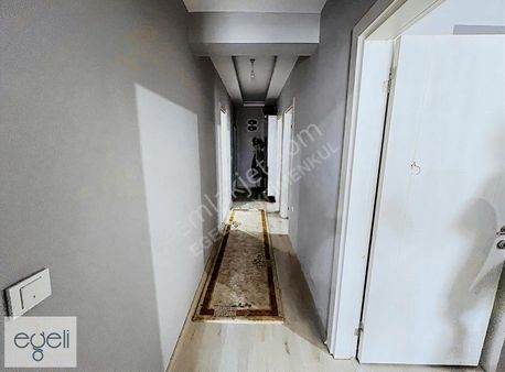 Davutlar Merkezde Satılık 3+1 Daire