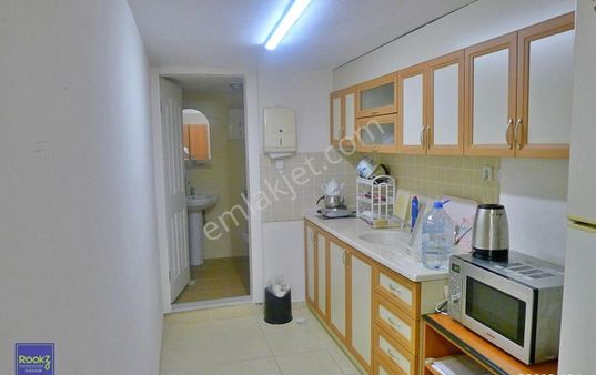 Karaman Mahallesinde Bahçe İçi Huzurlu Bir Ofis