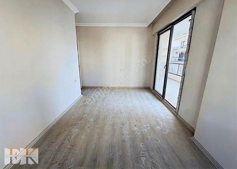 Muratbey Mah Havvuzlu Site İçerisinde 3+1 Geniş Ferah Daire